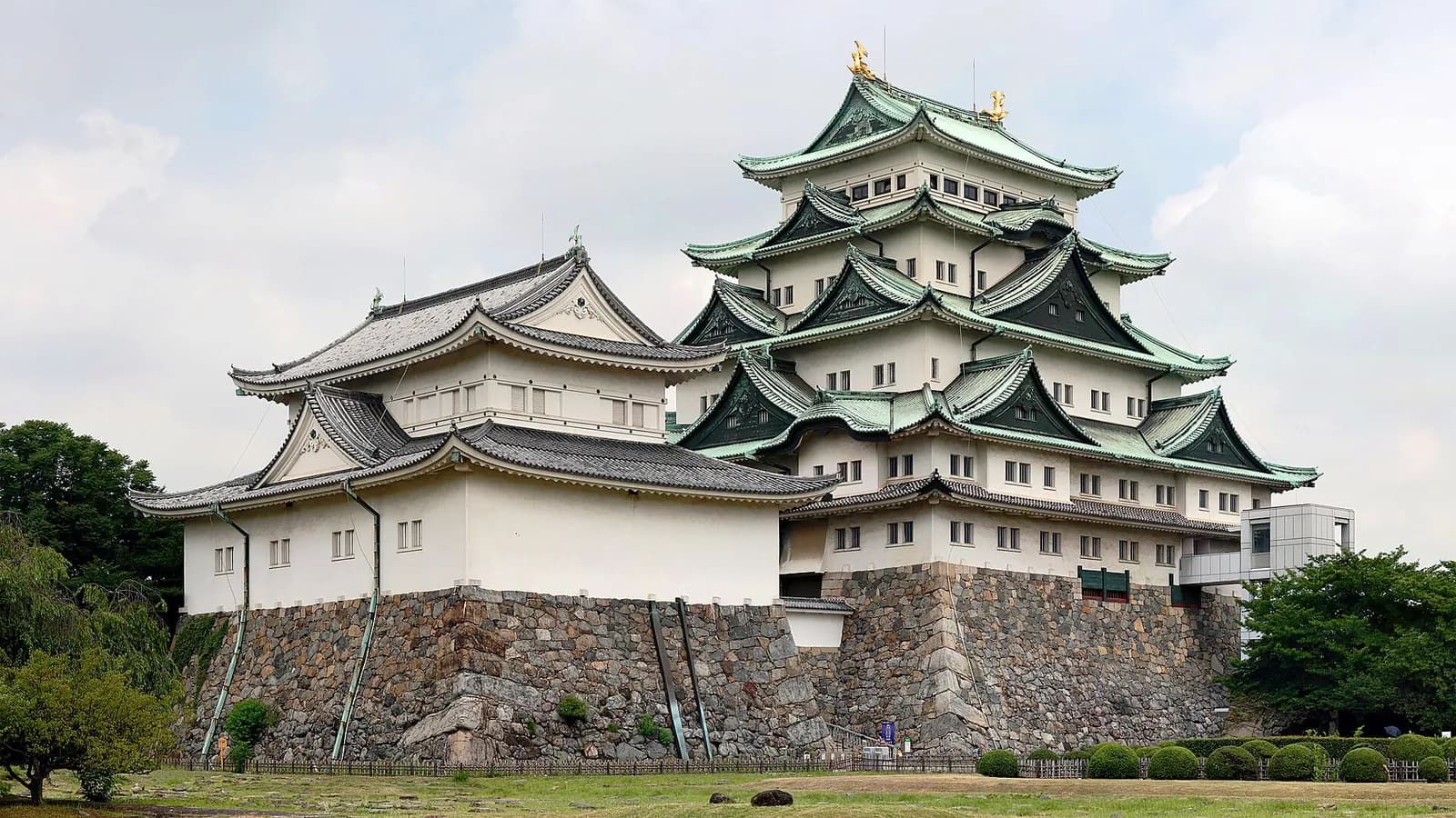 Best Ryokans Near Nagoya: Gero Onsen, Inuyama, and the Kiso Valley
